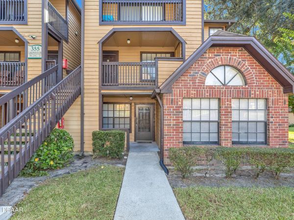 355 Lakepointe Drive, Unit 102, Altamonte Springs, FL 32701