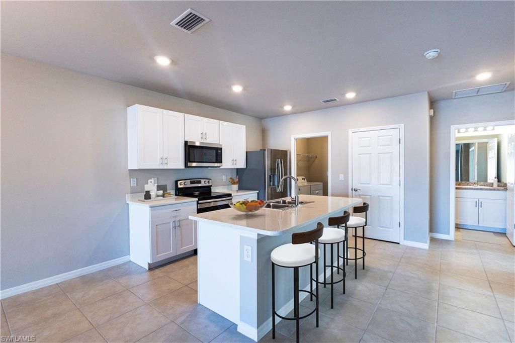 10749 Crossback Ln, Lehigh Acres, FL 33936 Photo