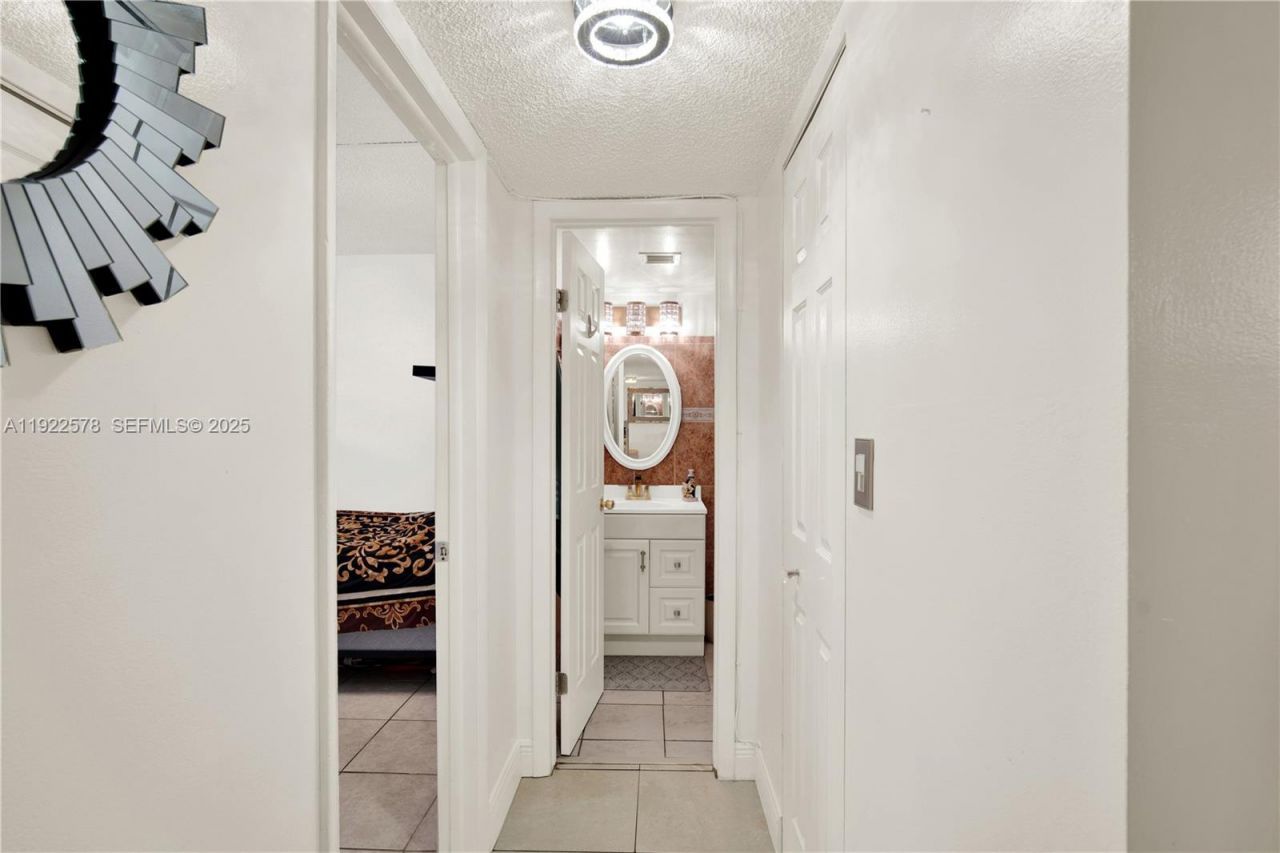 14195 SW 87th St, Unit B115, Miami, FL 33183 Photo