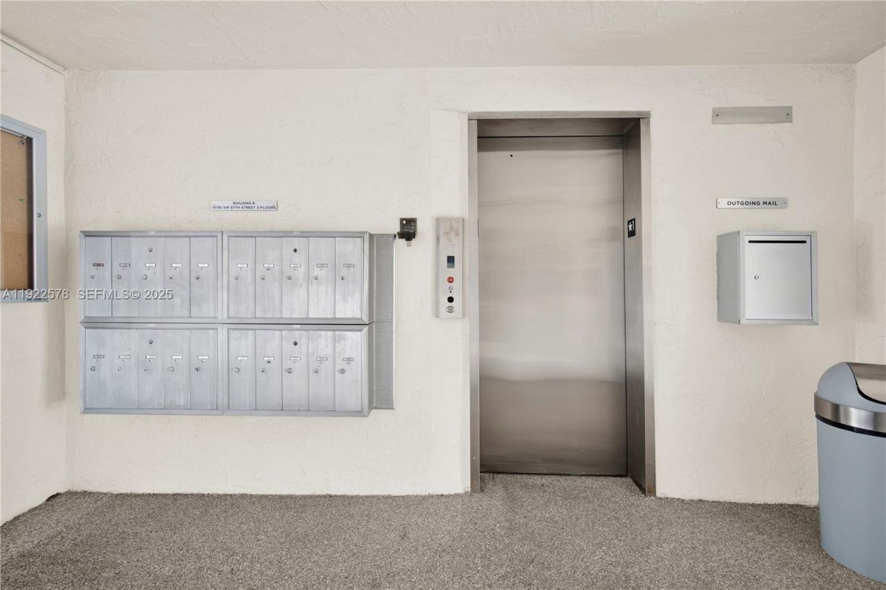 14195 SW 87th St, Unit B115, Miami, FL 33183 Photo