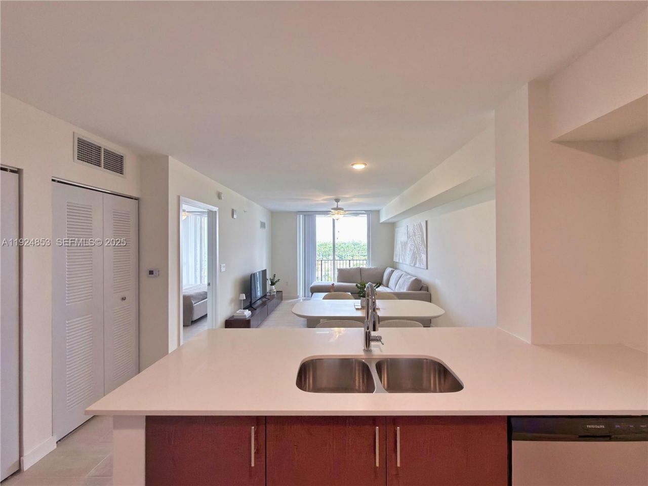 11239 NW 4th Ter, Unit C1.2, Sweetwater, FL 33172 Photo