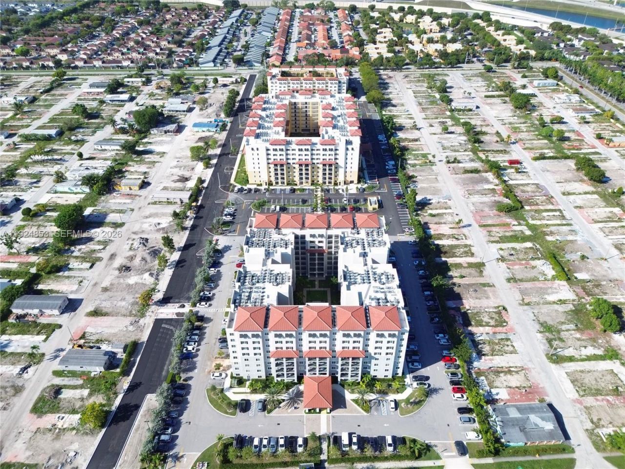 11239 NW 4th Ter, Unit C1.2, Sweetwater, FL 33172 Photo