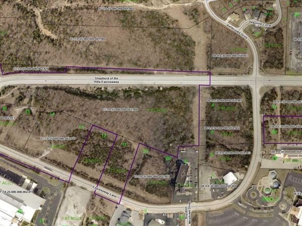 000 Shepherd Of The Hills Expressway , Branson, MO 65616