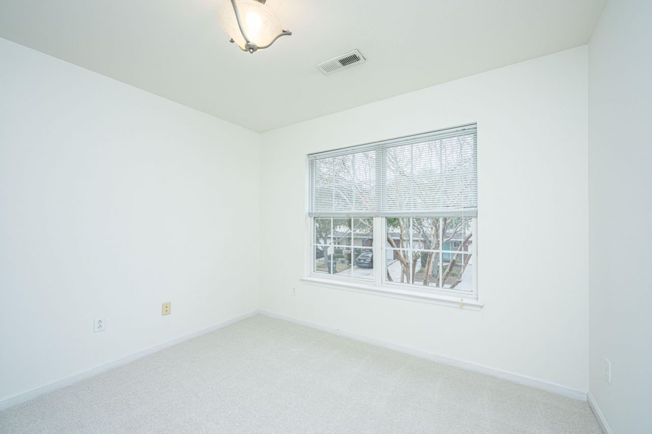 5222 Chicory Lane Photo 40