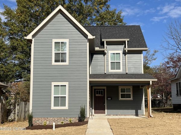 161 W Grand Street, Jackson, TN 38301