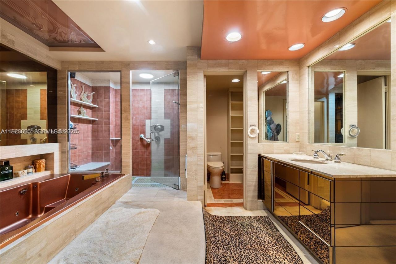 11111 Biscayne Blvd, Unit 227, Miami, FL 33181 Photo