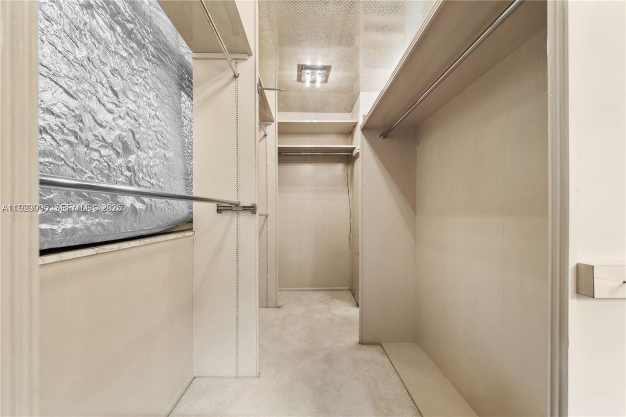 11111 Biscayne Blvd, Unit 227, Miami, FL 33181 Photo