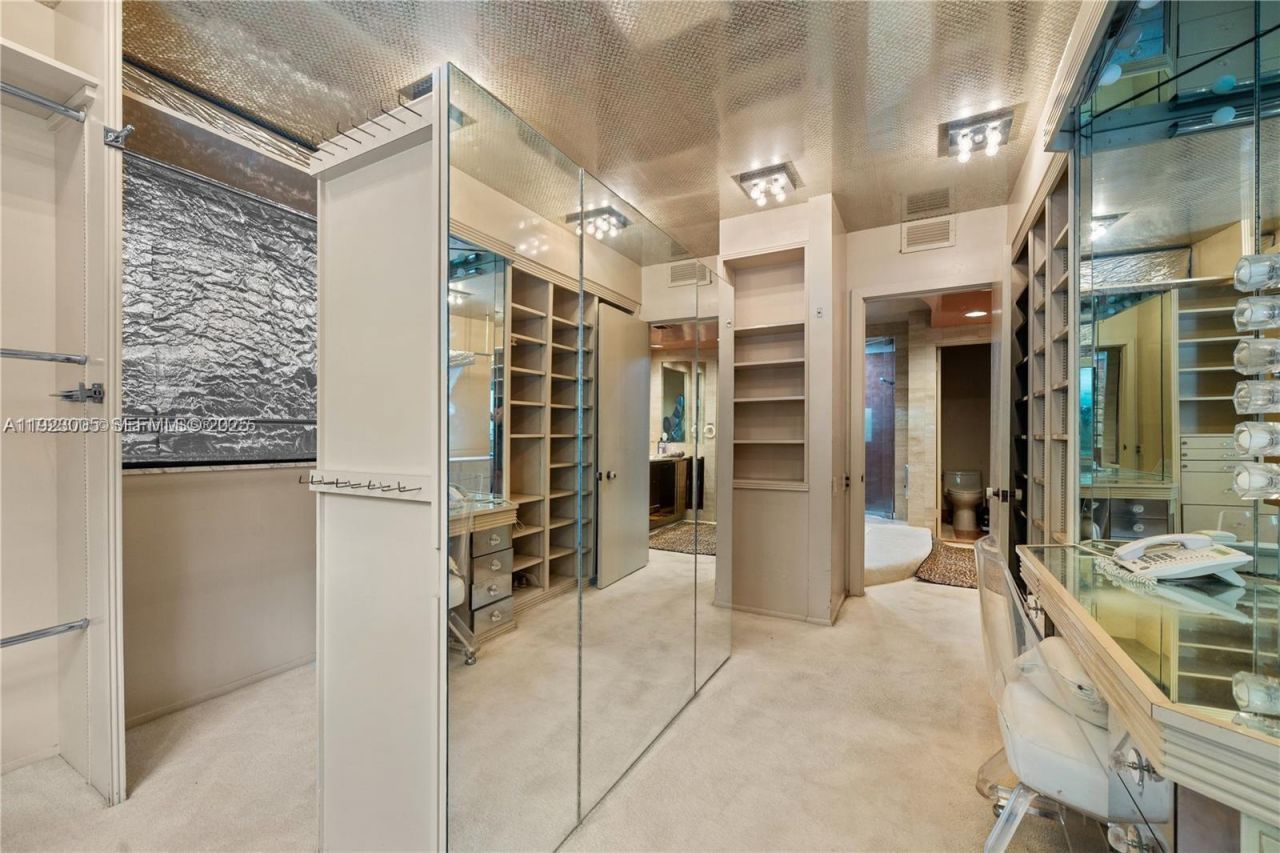 11111 Biscayne Blvd, Unit 227, Miami, FL 33181 Photo