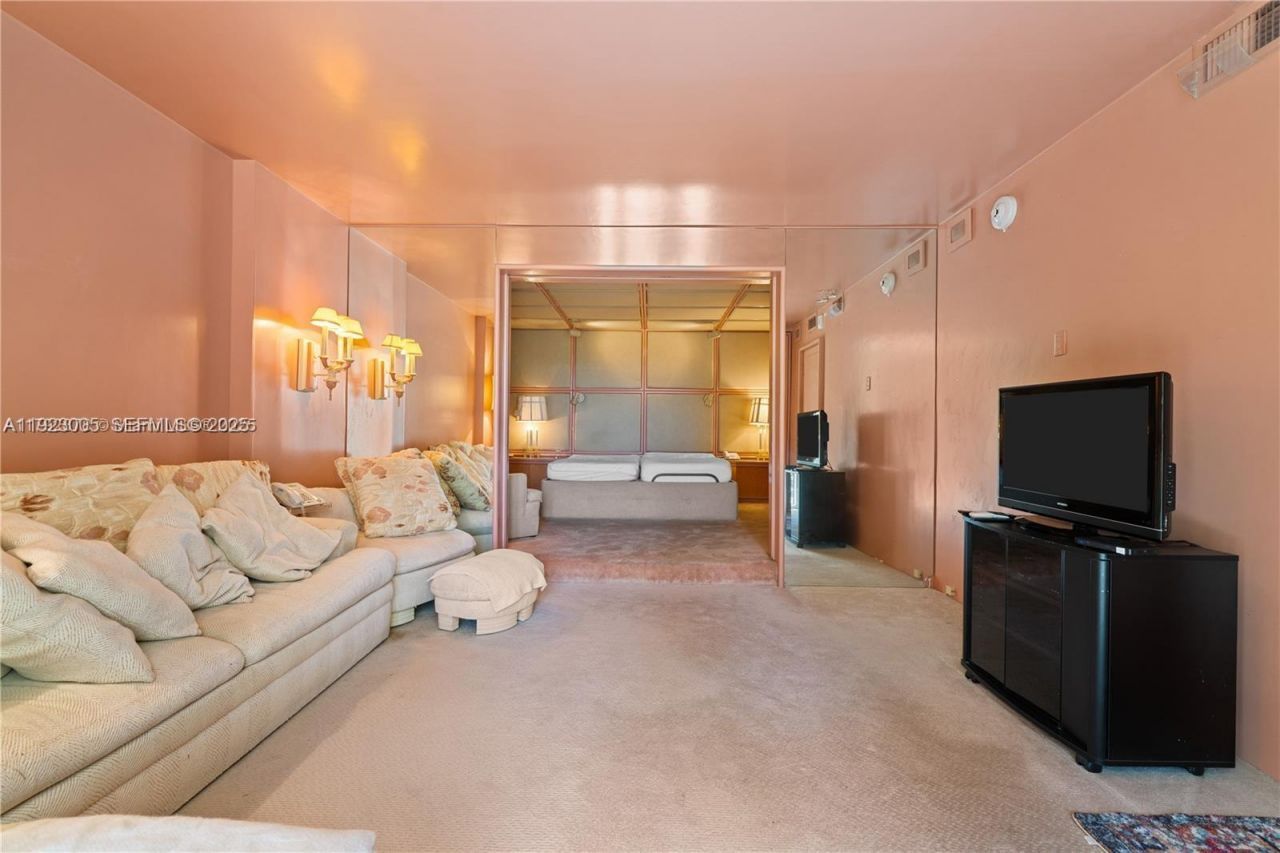 11111 Biscayne Blvd, Unit 227, Miami, FL 33181 Photo