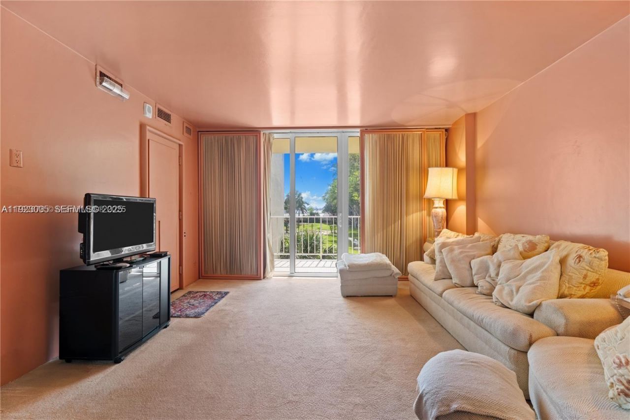 11111 Biscayne Blvd, Unit 227, Miami, FL 33181 Photo