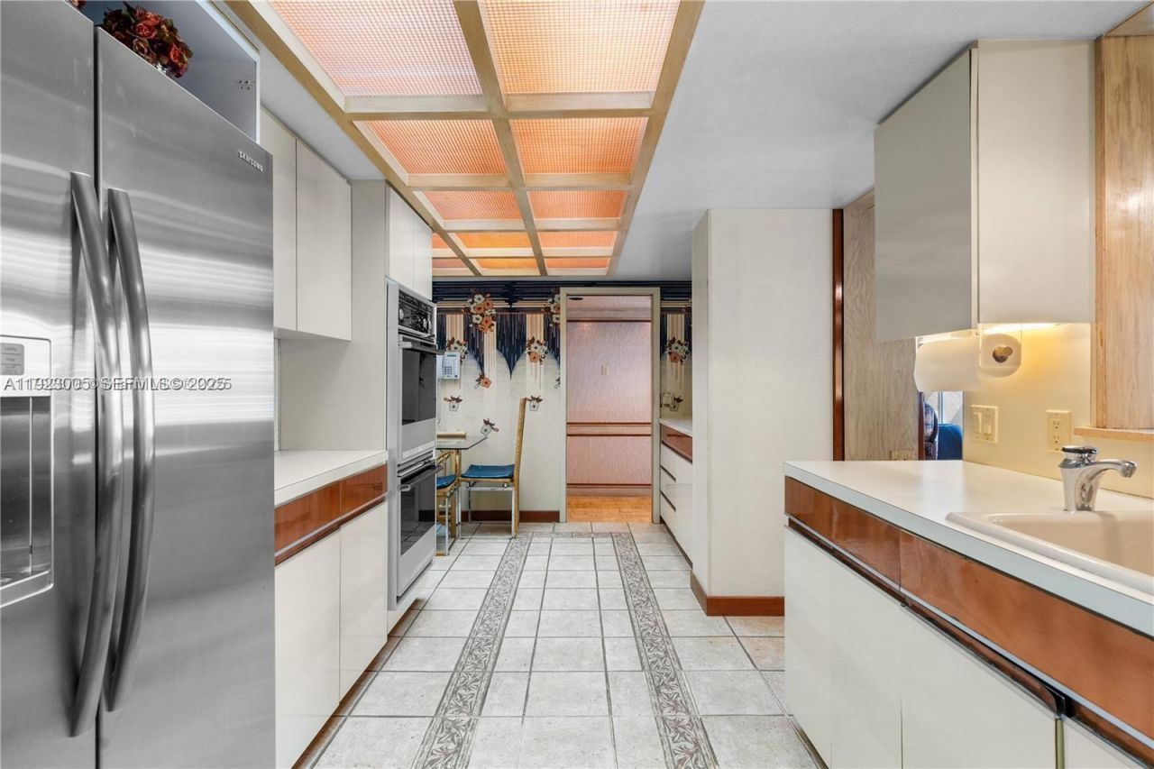 11111 Biscayne Blvd, Unit 227, Miami, FL 33181 Photo