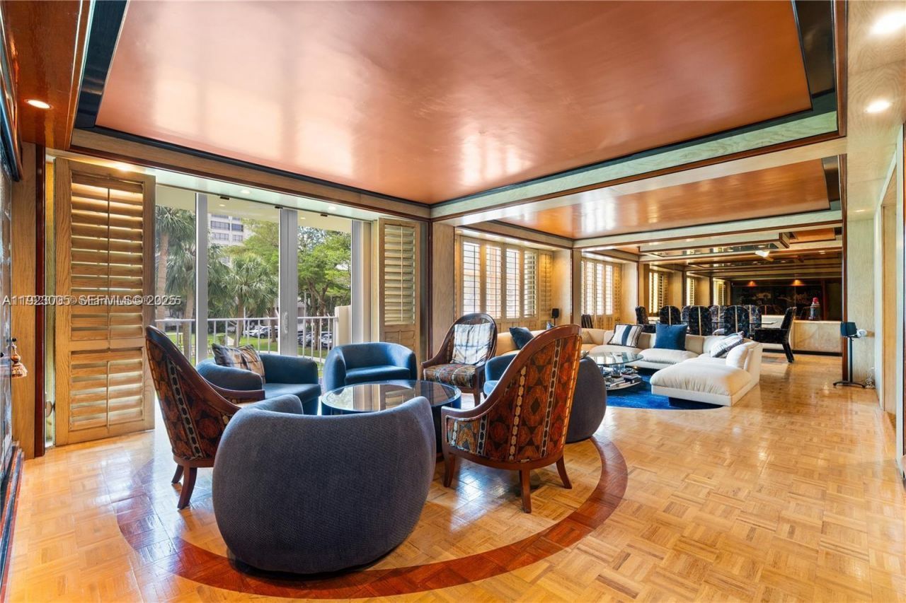 11111 Biscayne Blvd, Unit 227, Miami, FL 33181 Photo