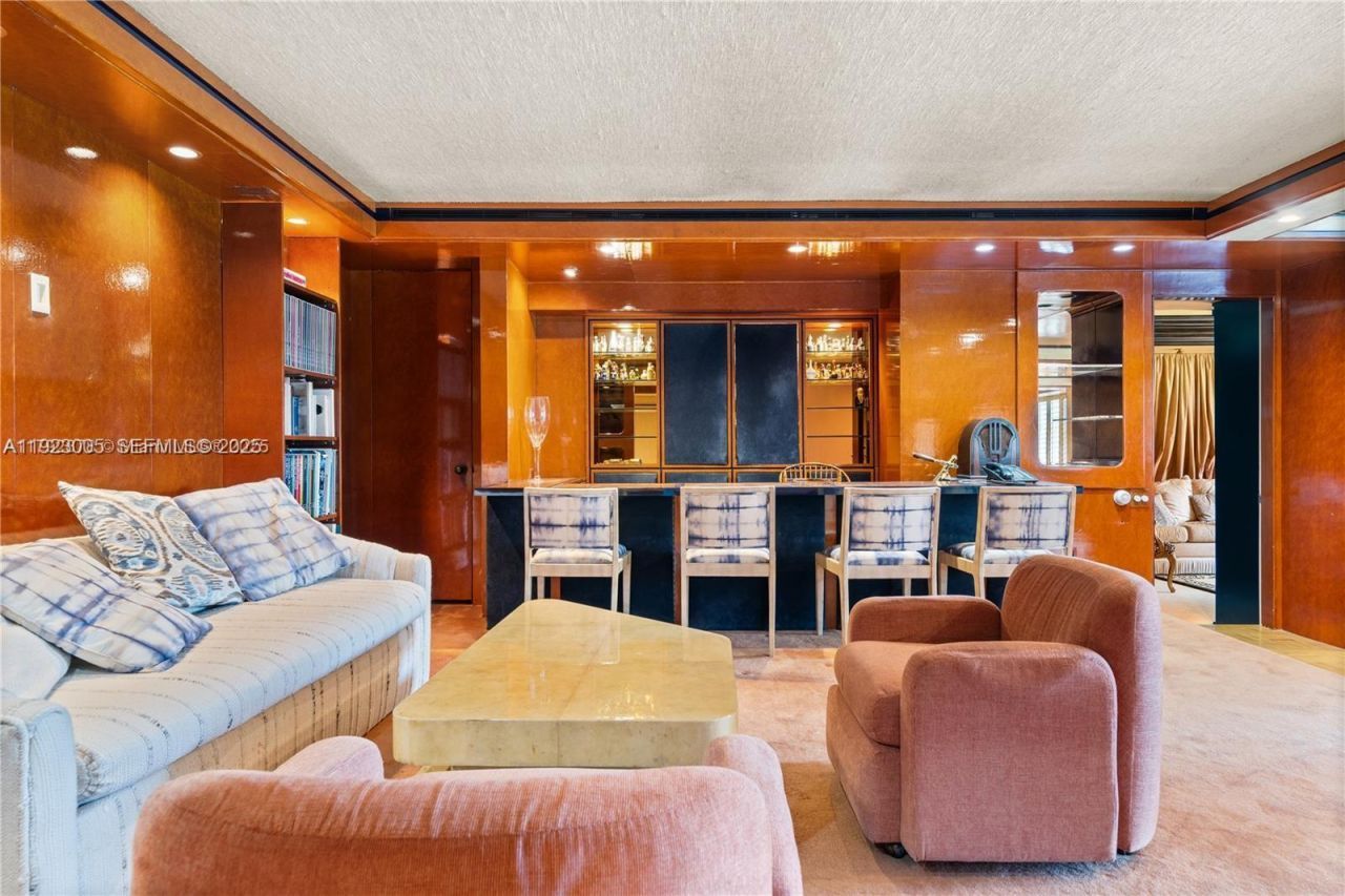 11111 Biscayne Blvd, Unit 227, Miami, FL 33181 Photo