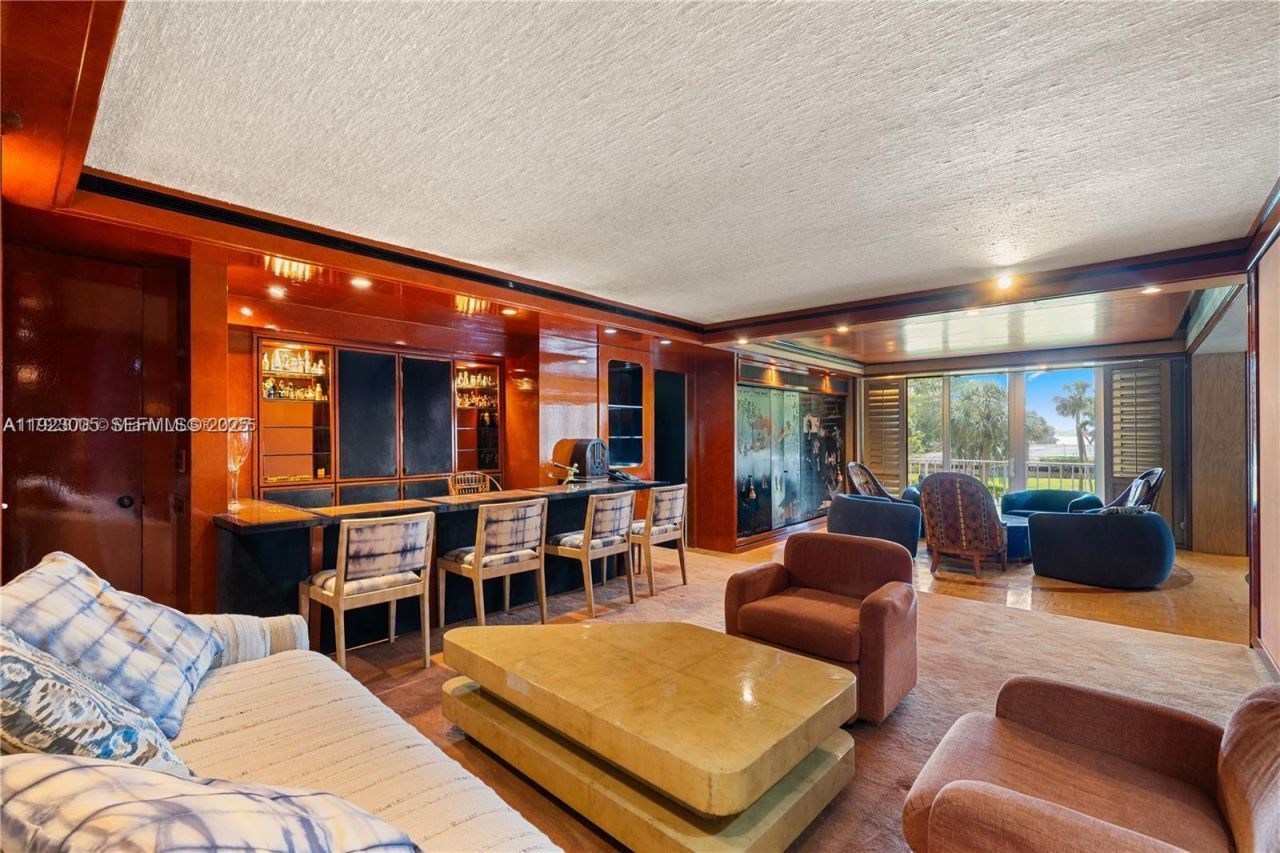 11111 Biscayne Blvd, Unit 227, Miami, FL 33181 Photo