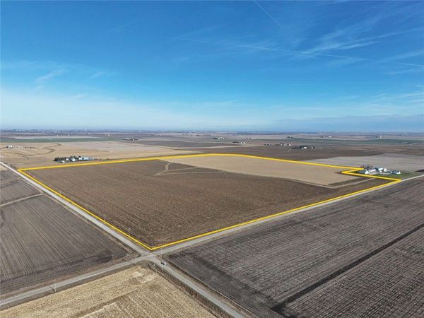 75th St. Dr., Blairstown, IA 52209