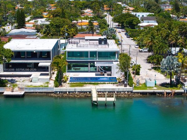 600 88th St, Surfside, FL 33154