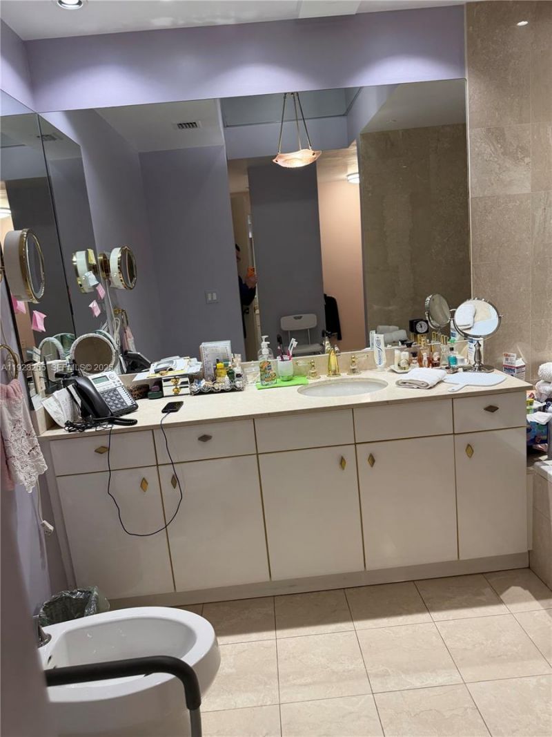 10101 Collins Ave, Unit 9A, Bal Harbour, FL 33154 Photo