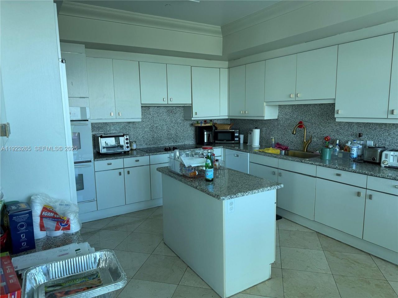 10101 Collins Ave, Unit 9A, Bal Harbour, FL 33154 Photo