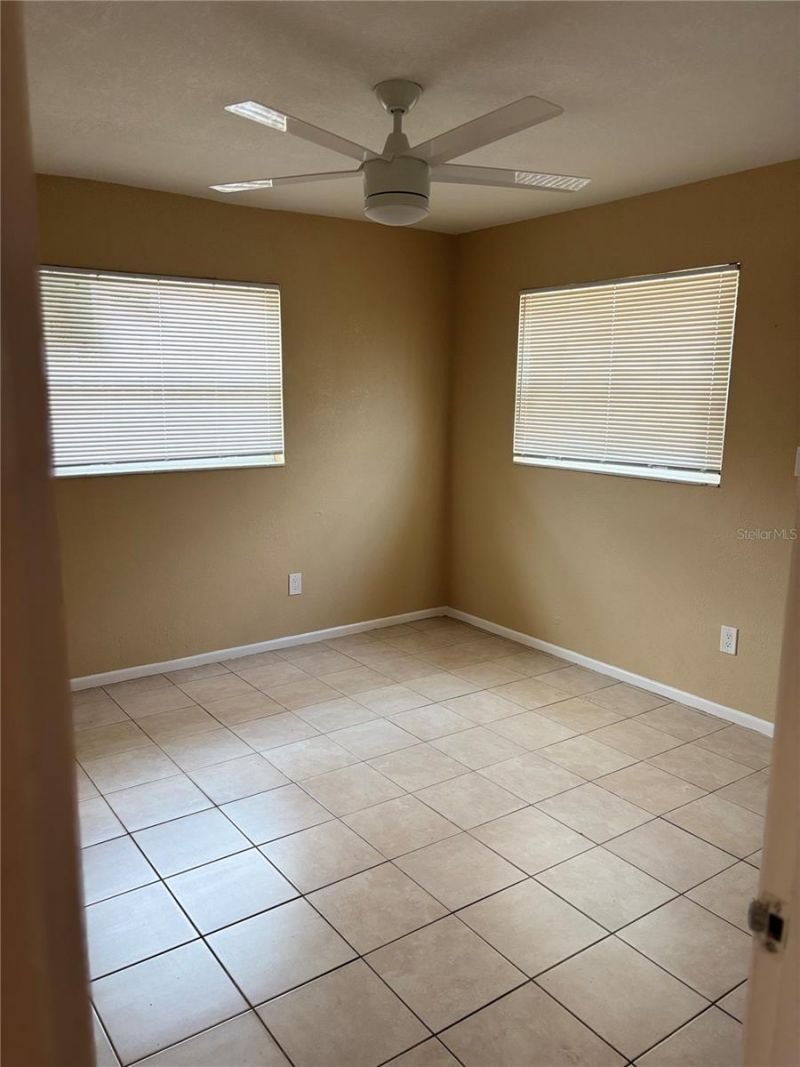 1427 15th Street S, Saint Petersburg, FL 33705 Photo