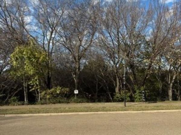 2009 Valley View Drive , Cedar Hill, TX 75104