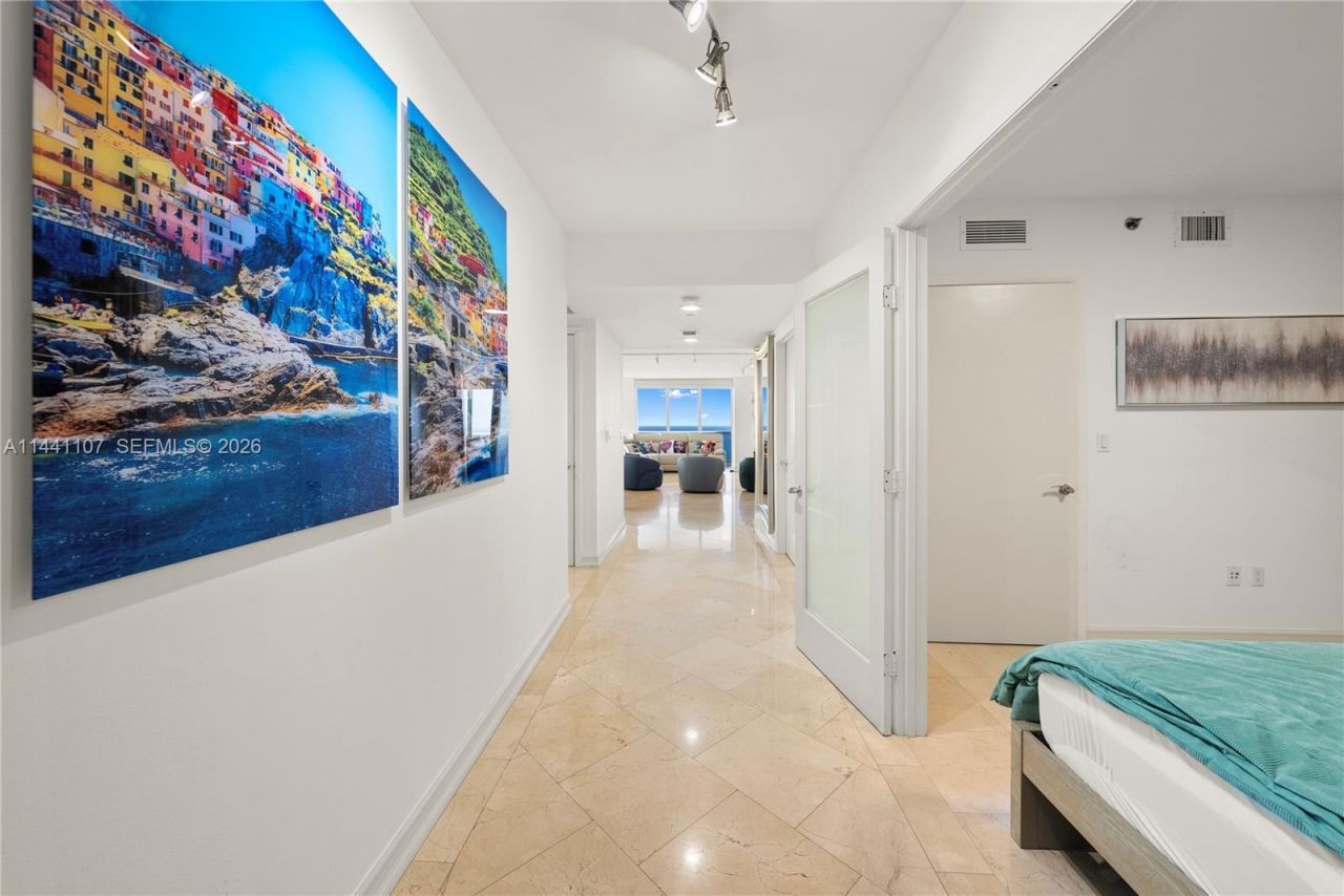 1850 S Ocean Dr, Unit 3301, Hallandale Beach, FL 33009 Photo