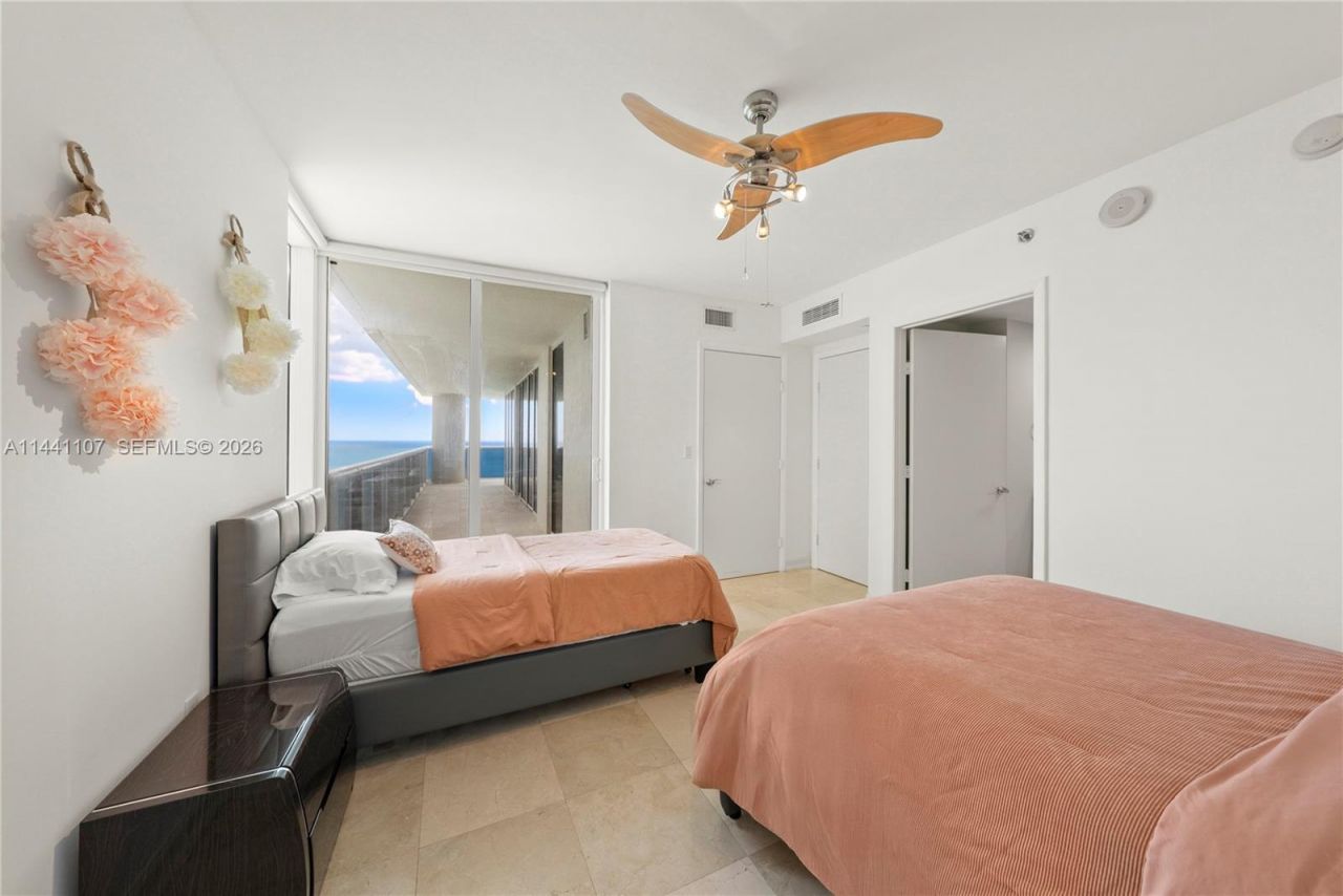 1850 S Ocean Dr, Unit 3301, Hallandale Beach, FL 33009 Photo