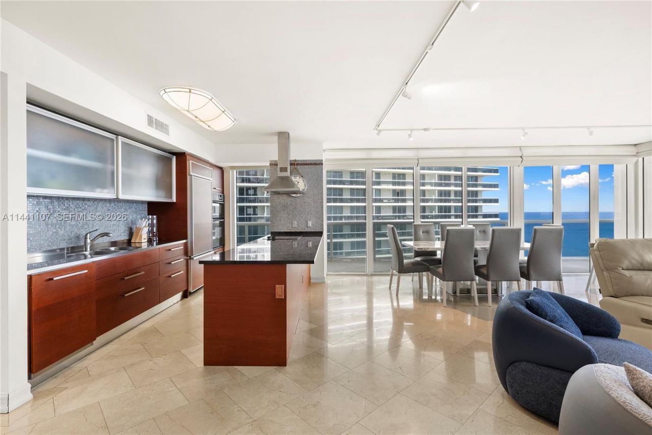 1850 S Ocean Dr, Unit 3301, Hallandale Beach, FL 33009 Photo