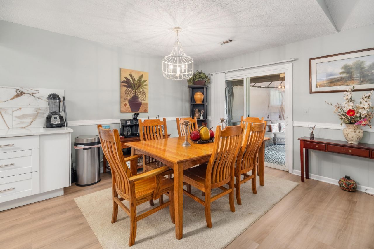 502 Upland Place Photo 9