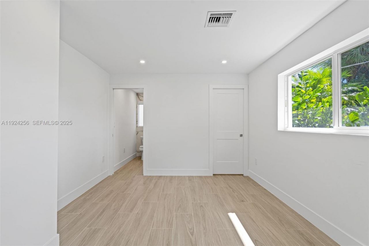 201 SE 12th St, Pompano Beach, FL 33060 Photo