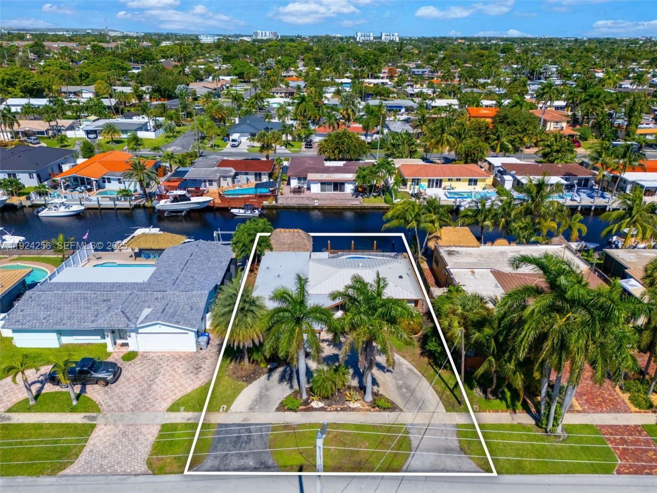 201 SE 12th St, Pompano Beach, FL 33060 Photo