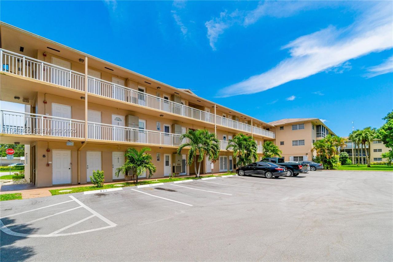 5800 Margate Blvd, Unit 812-8, Margate, FL 33063 Photo