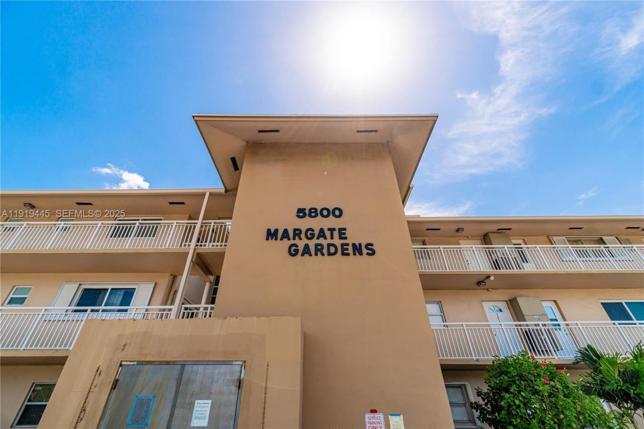 5800 Margate Blvd, Unit 812-8, Margate, FL 33063 Photo