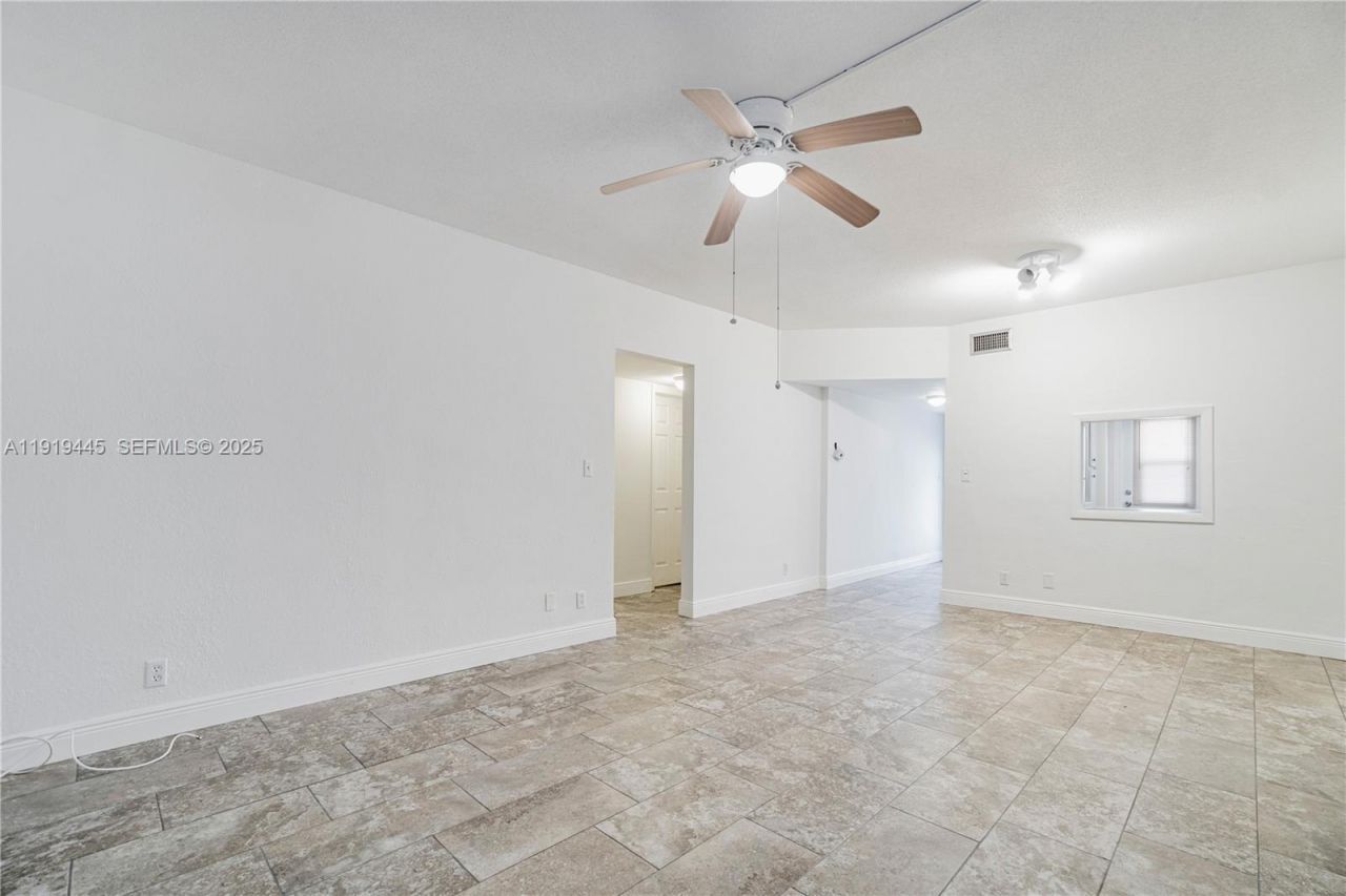 5800 Margate Blvd, Unit 812-8, Margate, FL 33063 Photo