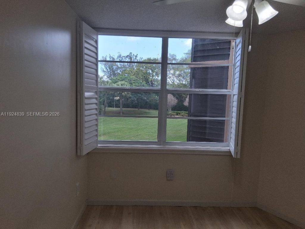 900 St Charles Pl, Unit 208, Pembroke Pines, FL 33026 Photo