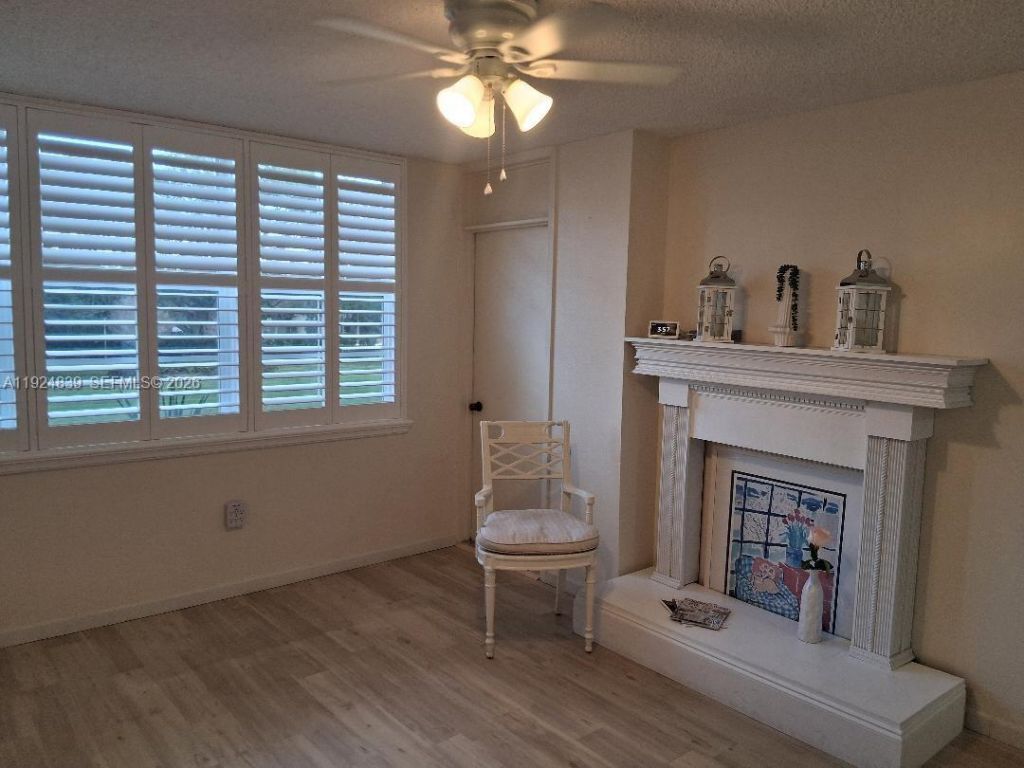 900 St Charles Pl, Unit 208, Pembroke Pines, FL 33026 Photo