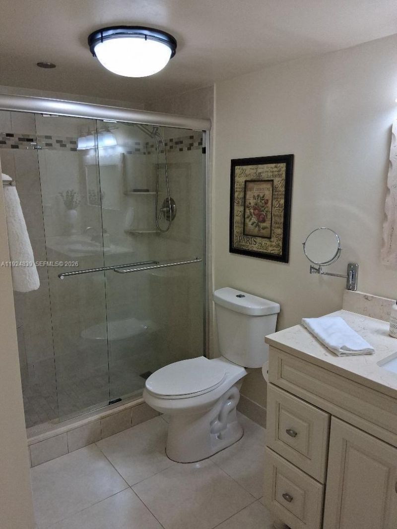 900 St Charles Pl, Unit 208, Pembroke Pines, FL 33026 Photo