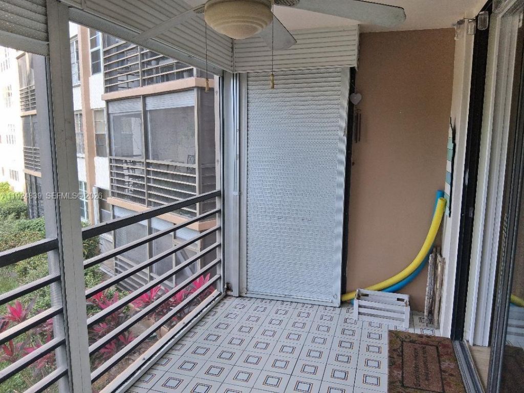 900 St Charles Pl, Unit 208, Pembroke Pines, FL 33026 Photo