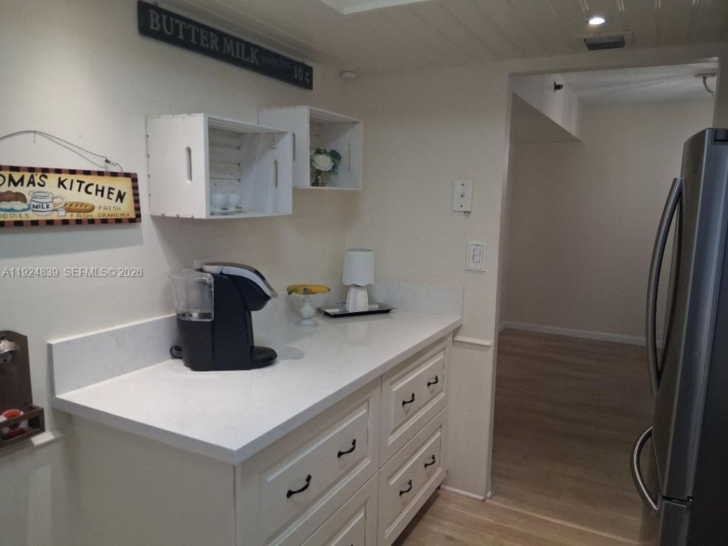 900 St Charles Pl, Unit 208, Pembroke Pines, FL 33026 Photo