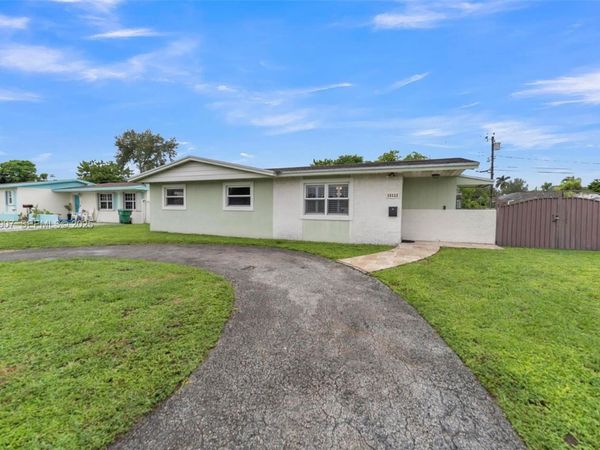 20112 NW 12th Ct, Miami Gardens, FL 33169