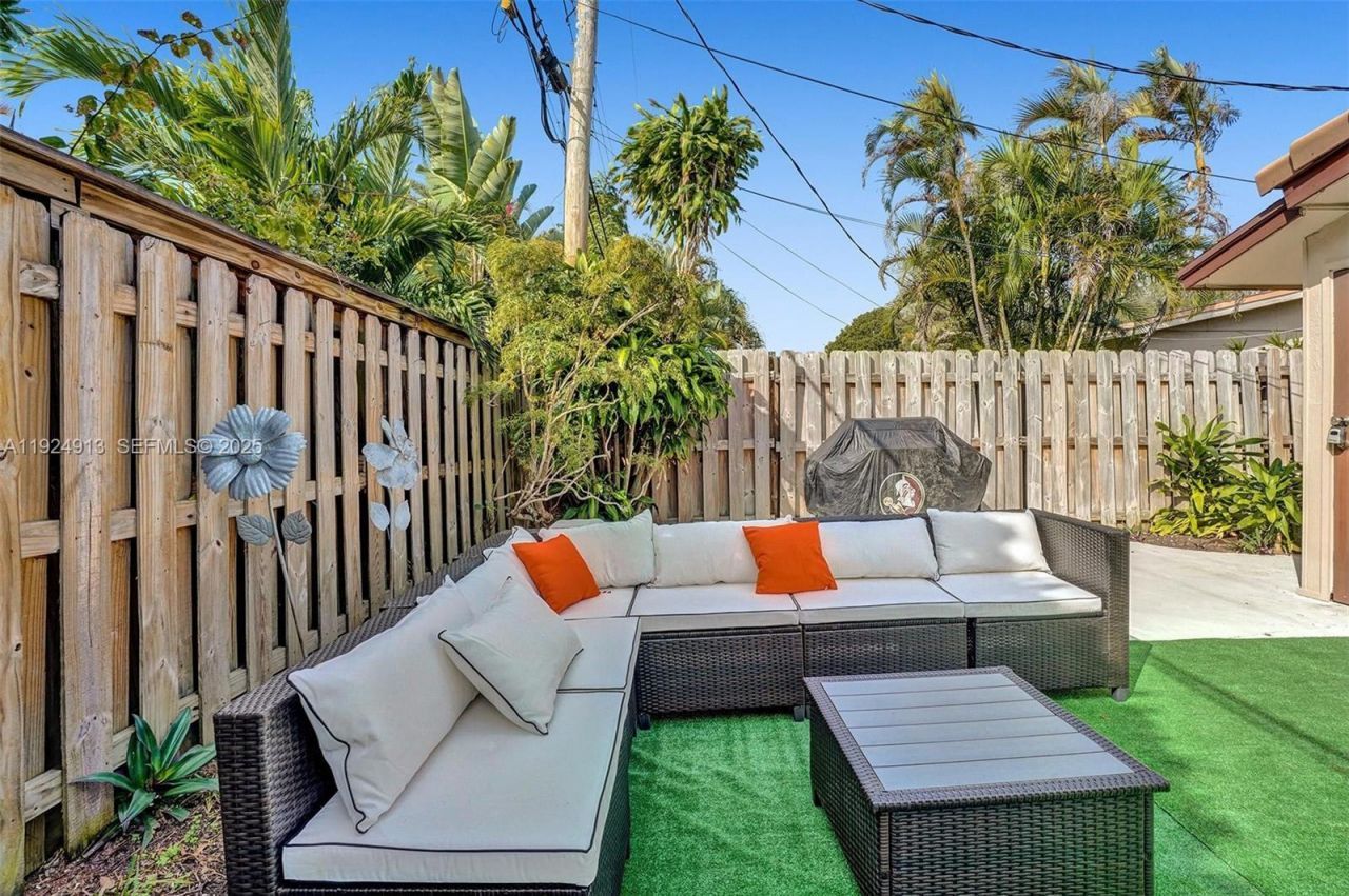 2620 NE 19th St, Pompano Beach, FL 33062 Photo