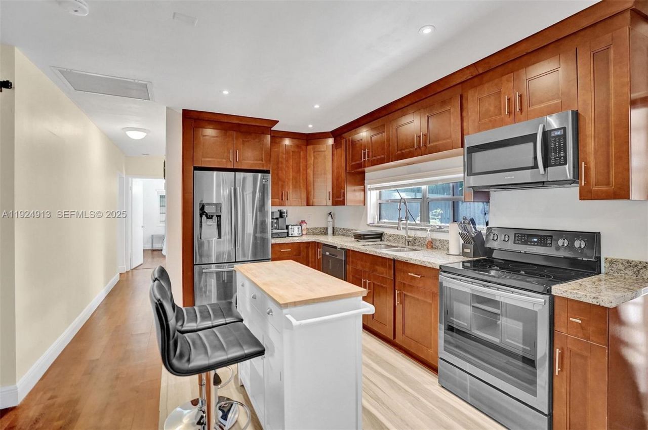 2620 NE 19th St, Pompano Beach, FL 33062 Photo