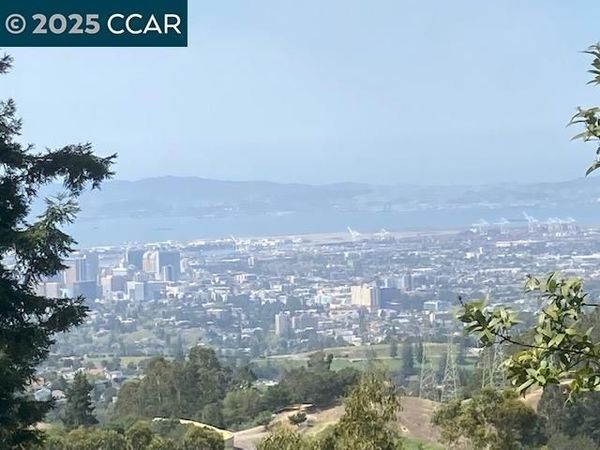 6044 Skyline Blvd, Oakland, CA 94611