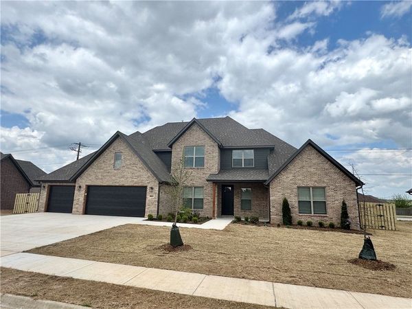 3603 W Laney Street, Rogers, AR 72758