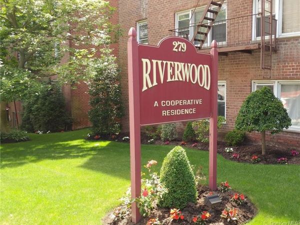 279 N Broadway, Unit 1T, Yonkers, NY 10701