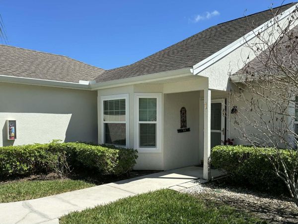 1901 Westminster Circle, Unit 1, Vero Beach, FL 32966