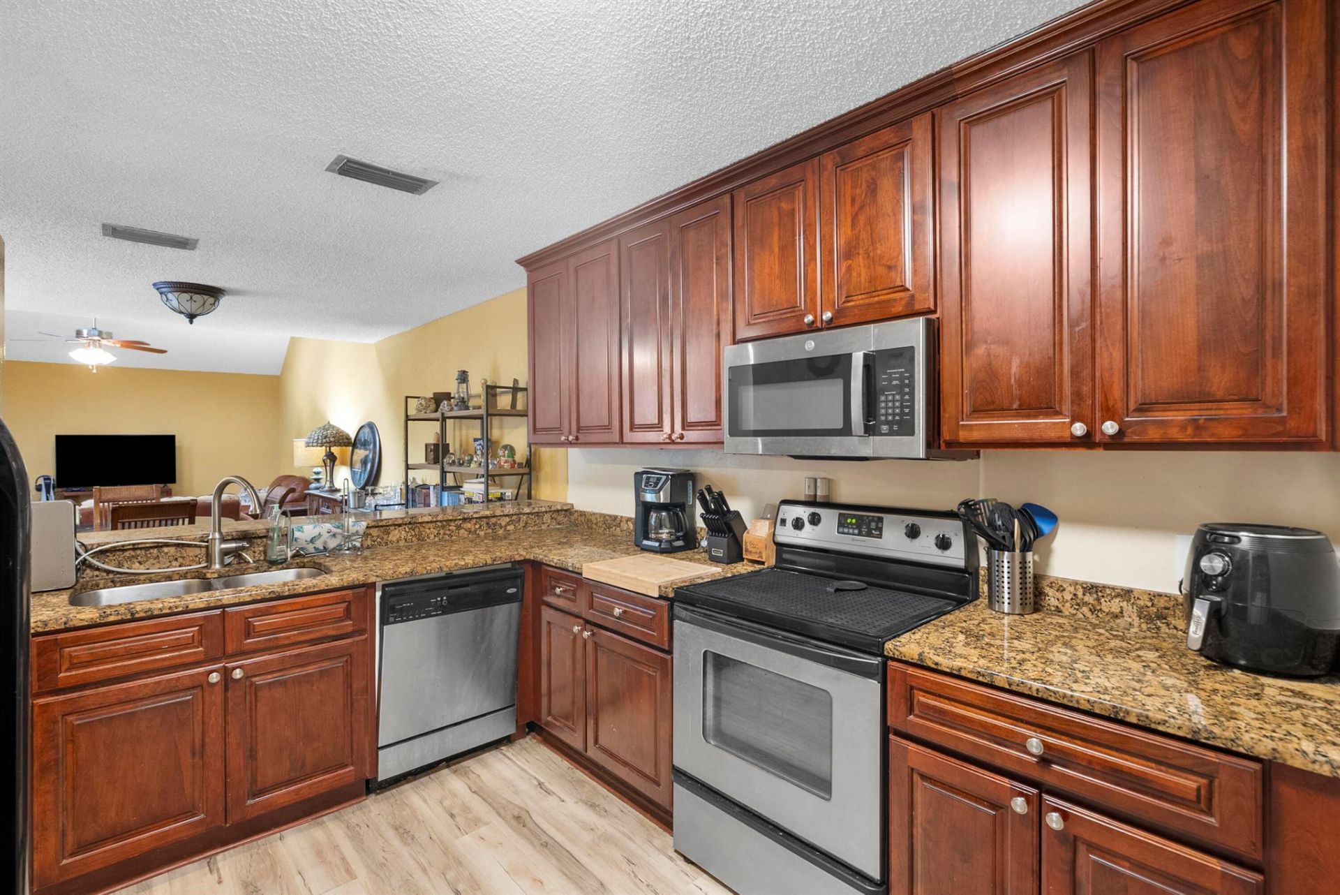 1100 SE Mitchell Avenue, Unit 101, Port Saint Lucie, FL 34952 Photo
