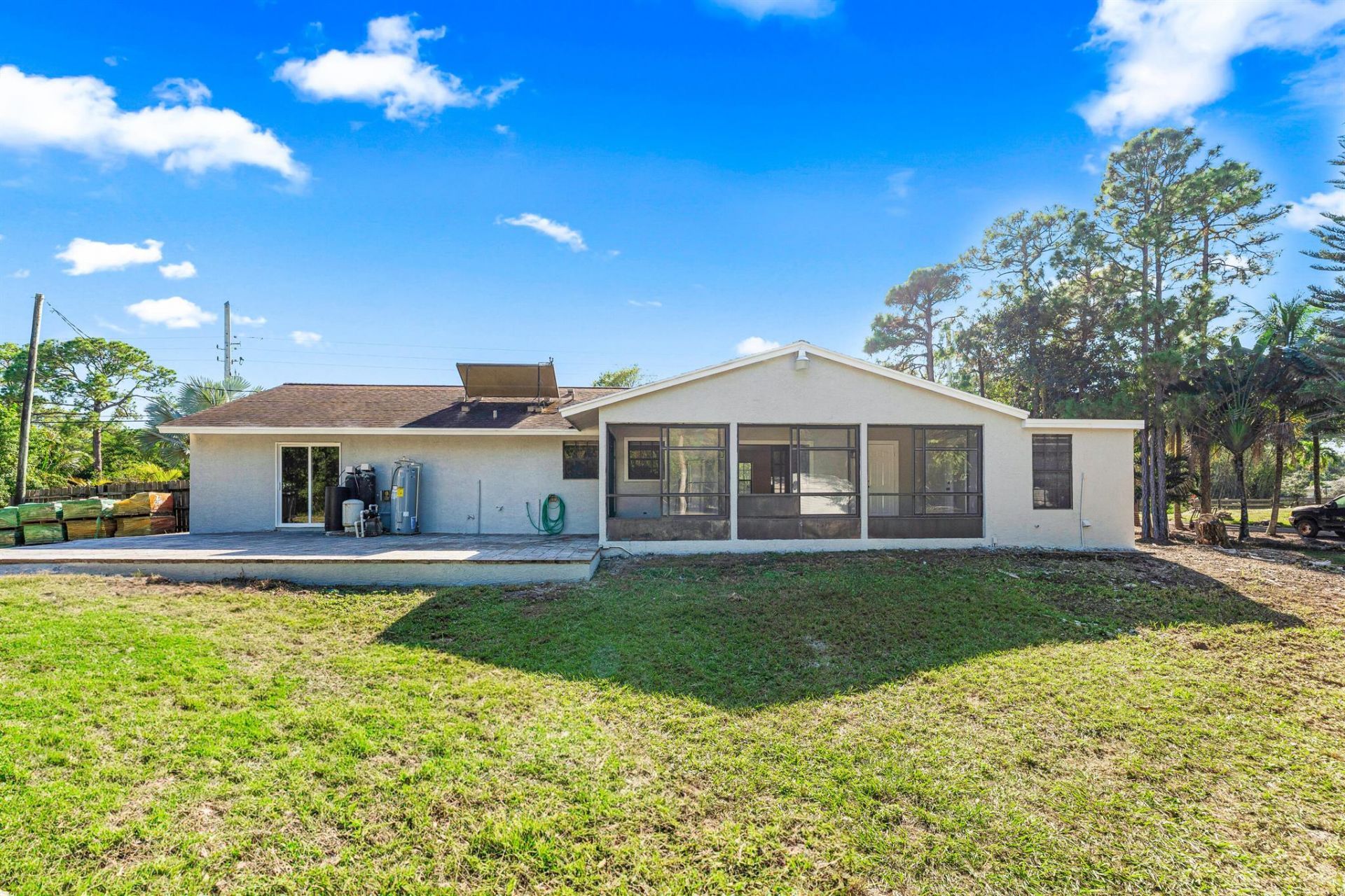 18055 W Sycamore Drive, The Acreage, FL 33470 Photo