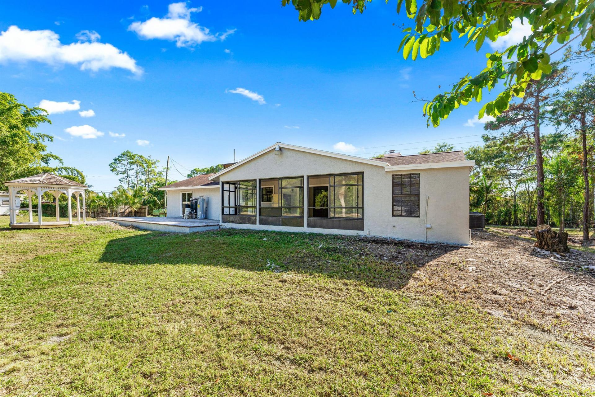18055 W Sycamore Drive, The Acreage, FL 33470 Photo