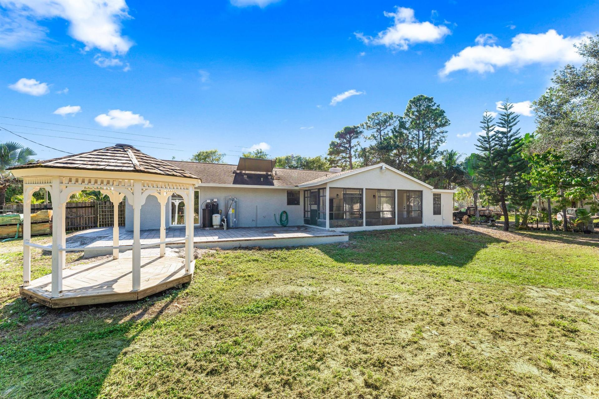 18055 W Sycamore Drive, The Acreage, FL 33470 Photo