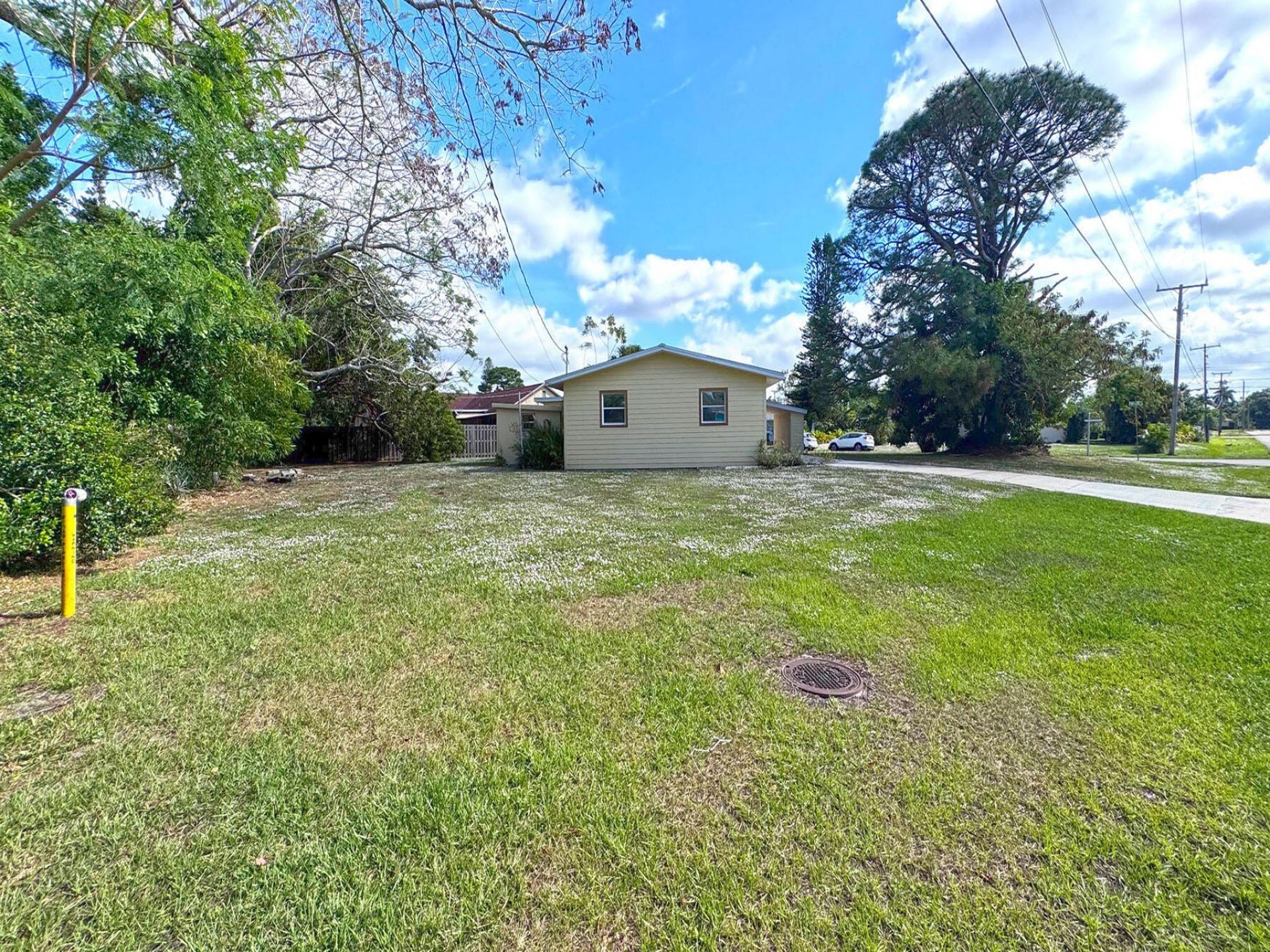 401 SE Tranquilla Avenue, Port Saint Lucie, FL 34983 Photo